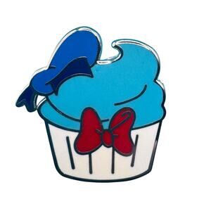 Donald Duck Character Cupcake Disney Trading Pin